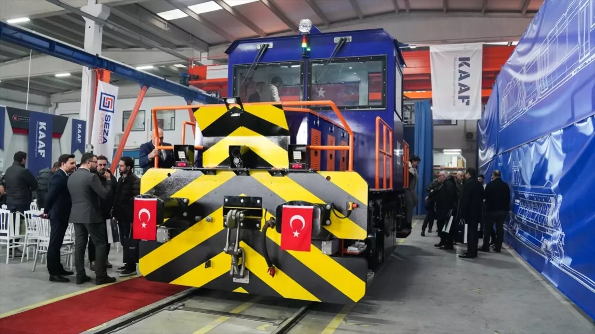 Kayseri\'de bataryalı manevra lokomotifinin tanıtımı yapıldı