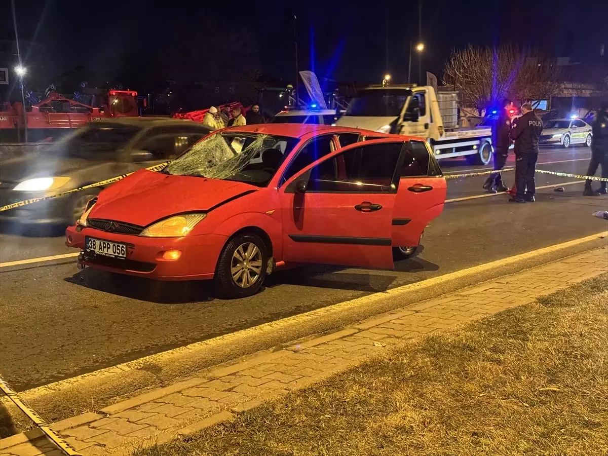 Kayseri\'de Trafik Kazası: Bir Kadın Hayatını Kaybetti