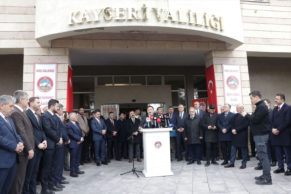 Kayseri\'de Ramazan Bayramı Bayramlaşması