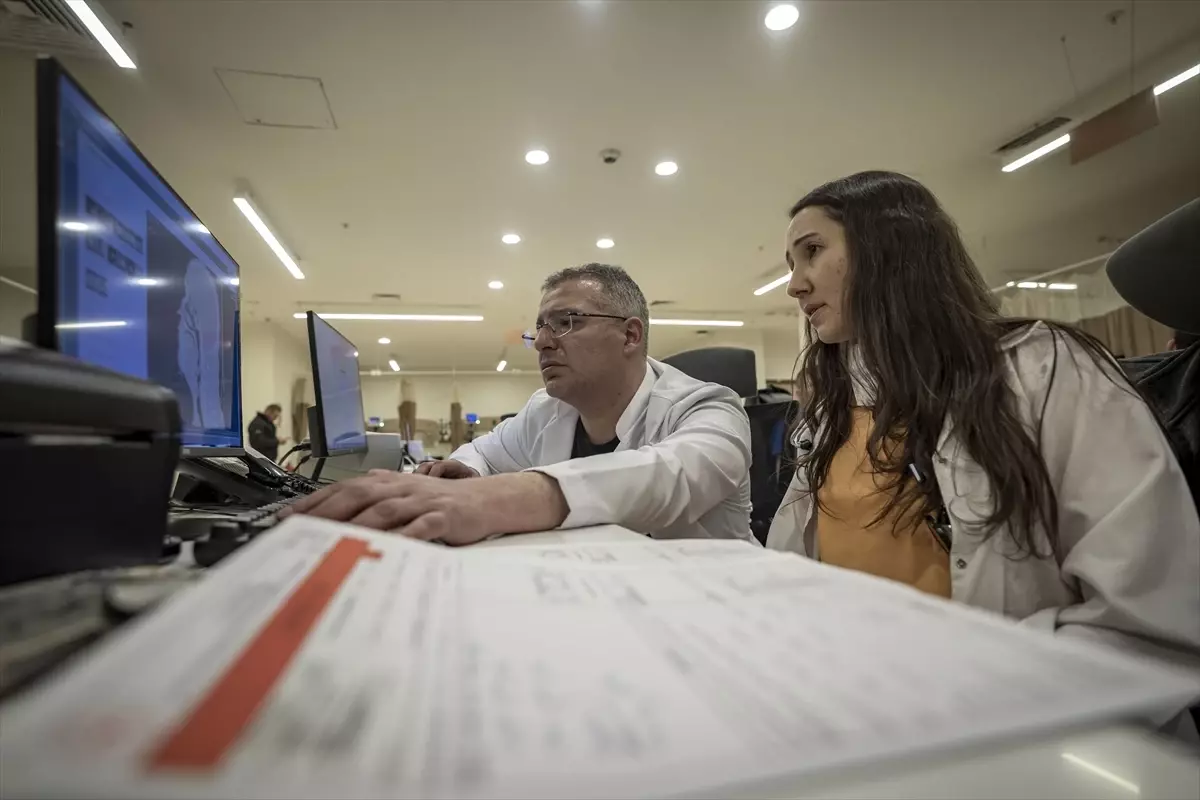 Acil Tıpçılar Aylin ve Mehmet Ali Telefarlı\'nın Hikayesi