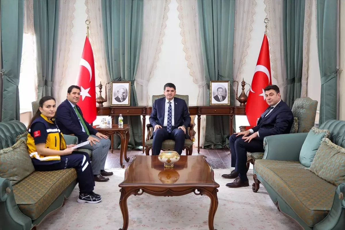 Kilis\'te Boğulma Tehlikesi Geçiren Çocuğa Yardım