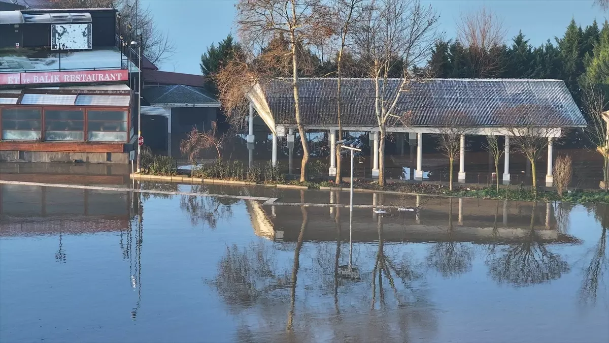 Edirne\'de Nehirlerde Taşkın Riski