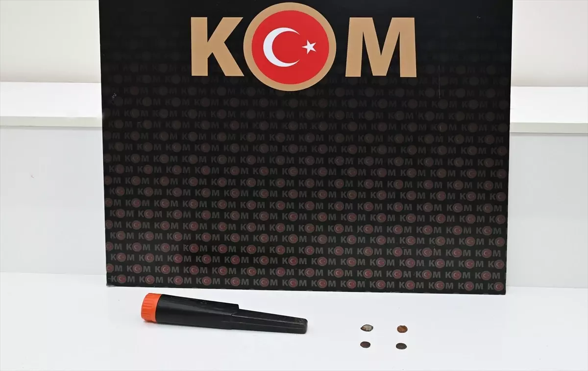 Kırşehir\'de Uyuşturucu ve Tarihi Sikke Ele Geçirildi