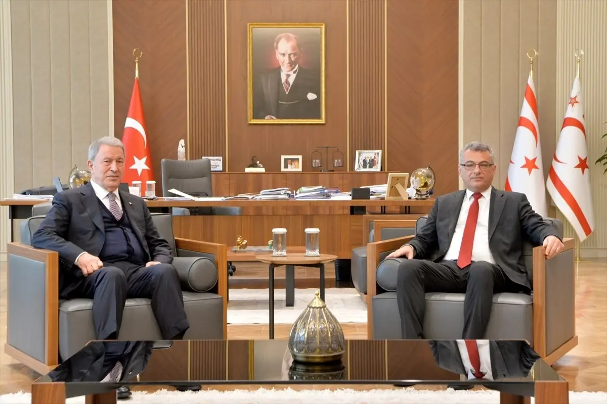 Erhürman ve Akar\'dan Görüşme