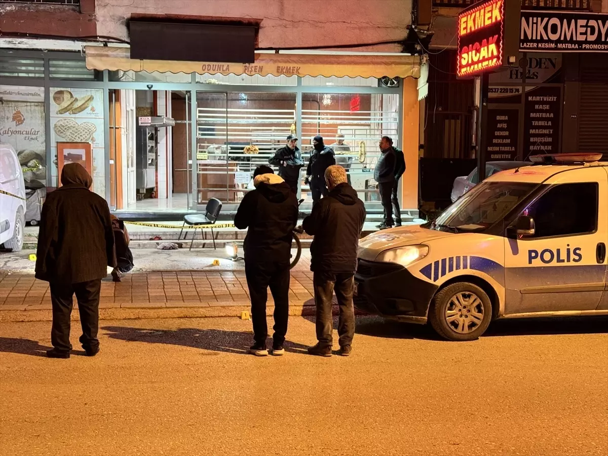 İzmit\'te Fırında Silahlı Saldırı: Bir Yaralı