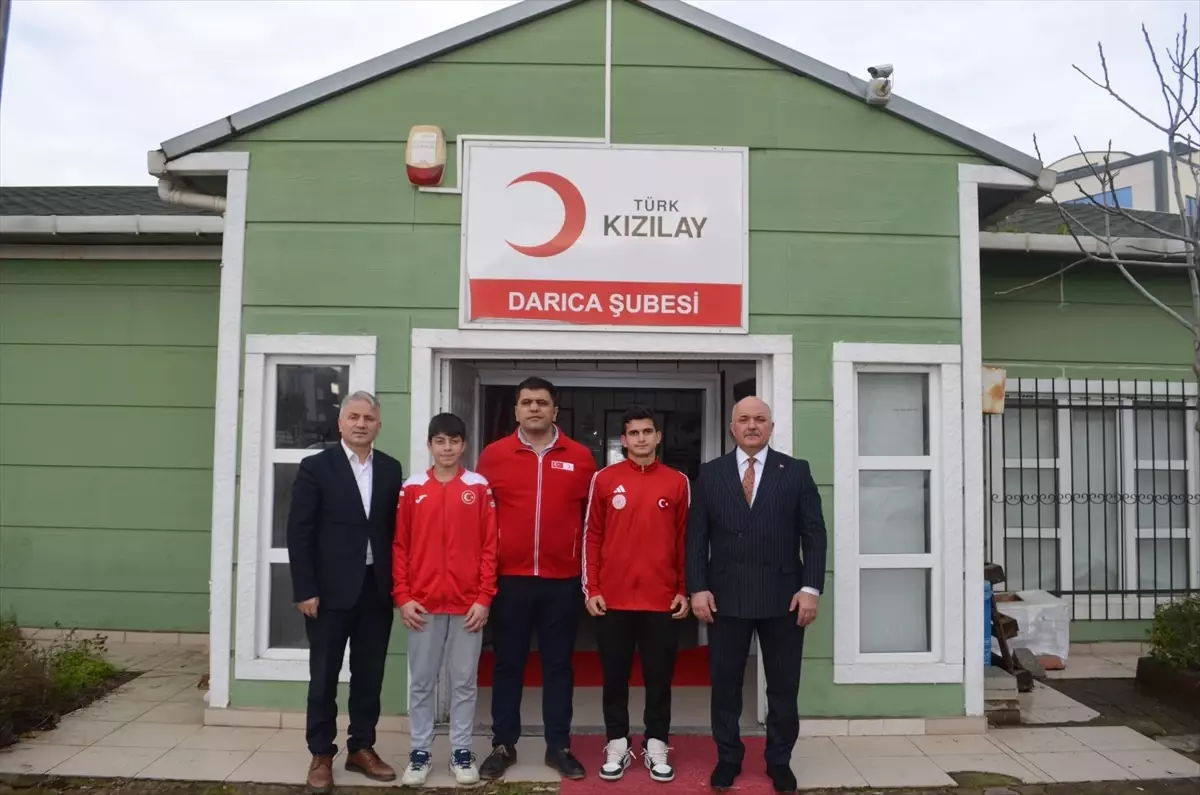 Bulut Kardeşlerden Gazze\'ye Bağış