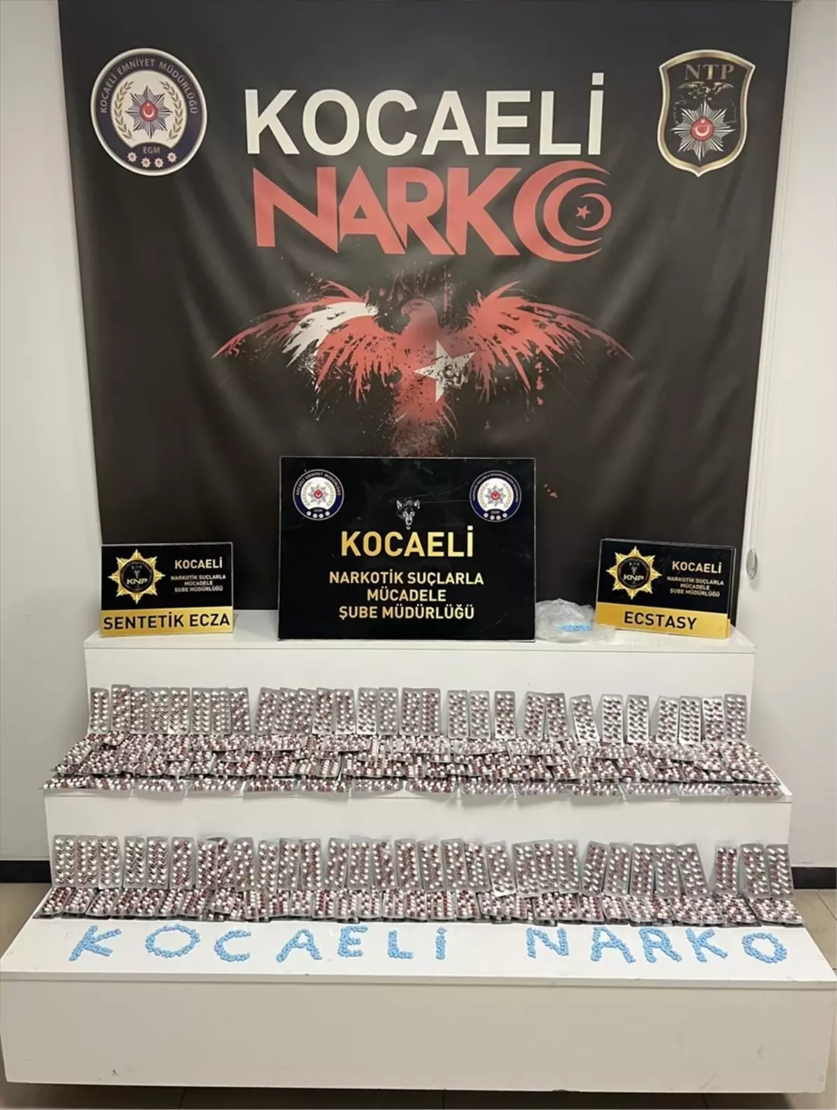 Kocaeli\'de Uyuşturucu Operasyonu: 3 Tutuklama