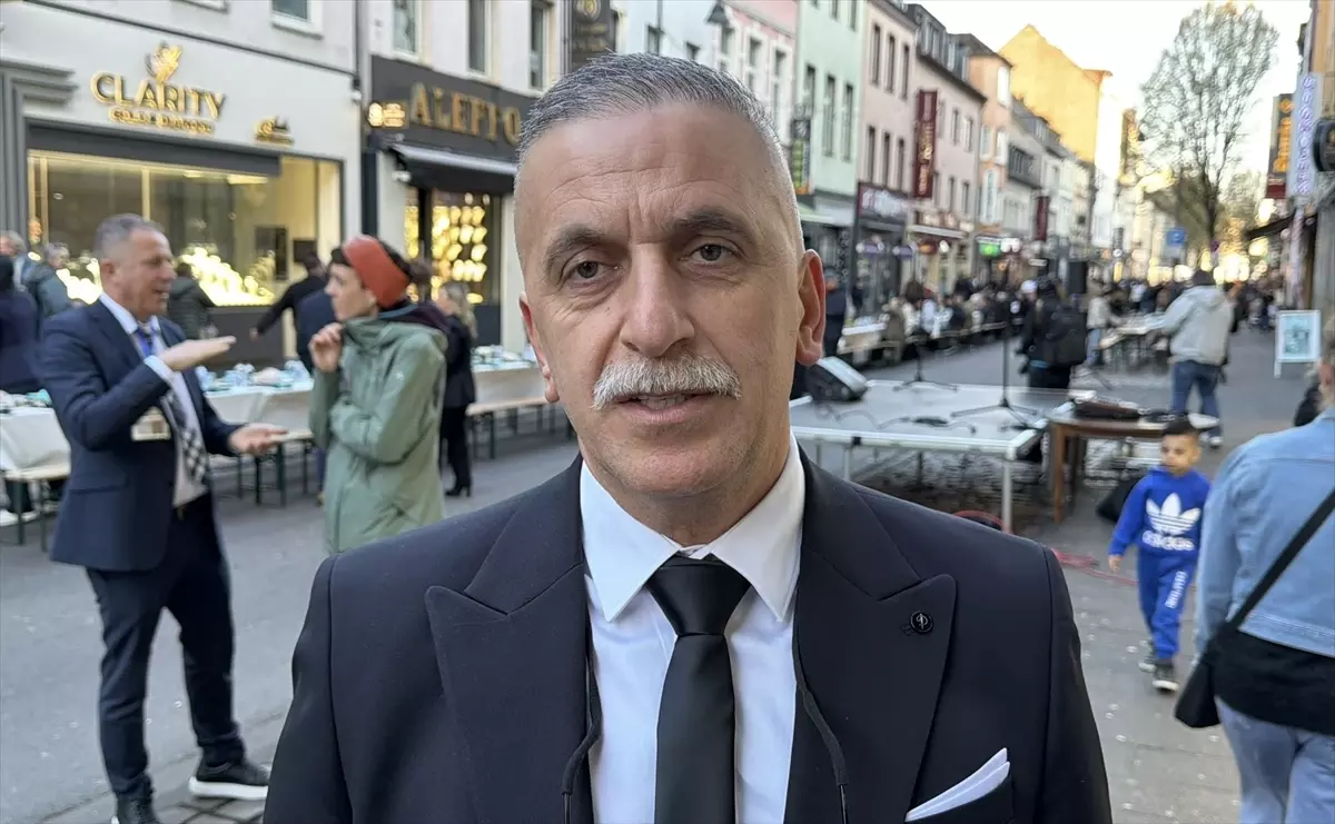 Köln\'de Türk-Alman İftarında Birlik Mesajı