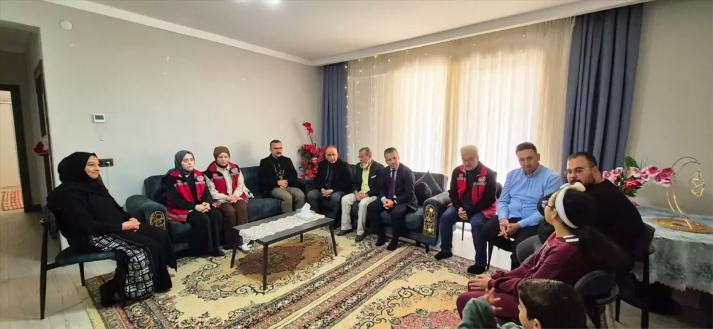 Huzurevi Sakinlerinden Gazze\'ye Yardım