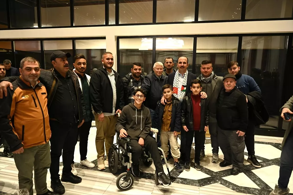 Konya\'da Gazzeli Ailelerle İftar