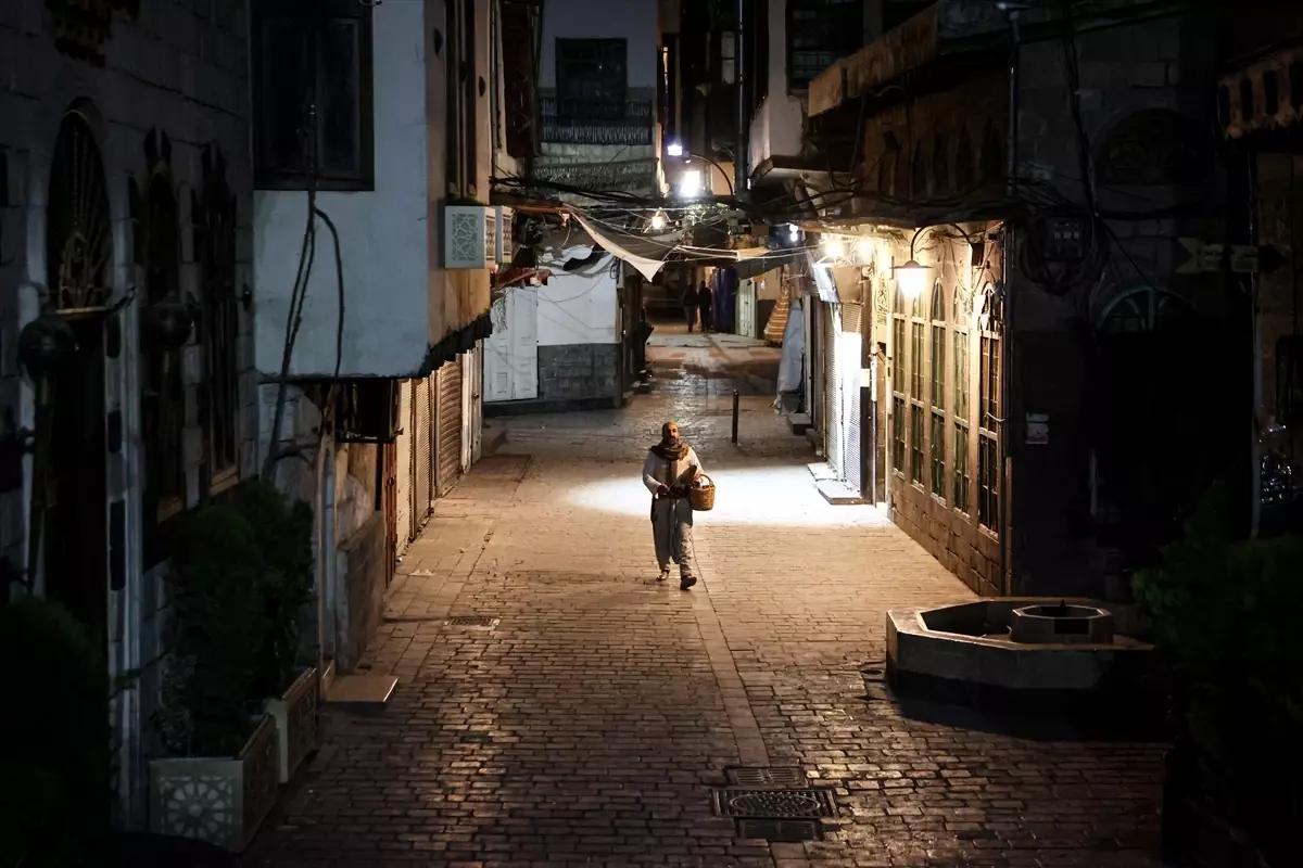 Sahur Davulcusu Mahmud Savvan Geleneği Yaşatıyor