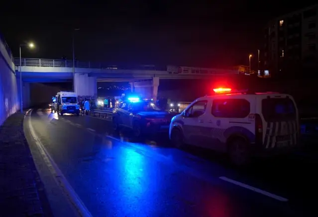 Küçükçekmece'de Motosiklet Kazası: 2 Hayat Kaybı, Trafik Soruşturması Başlatıldı