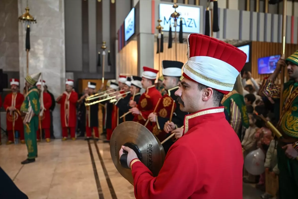 Külliye\'de Ramazan\'da Mehter Konseri