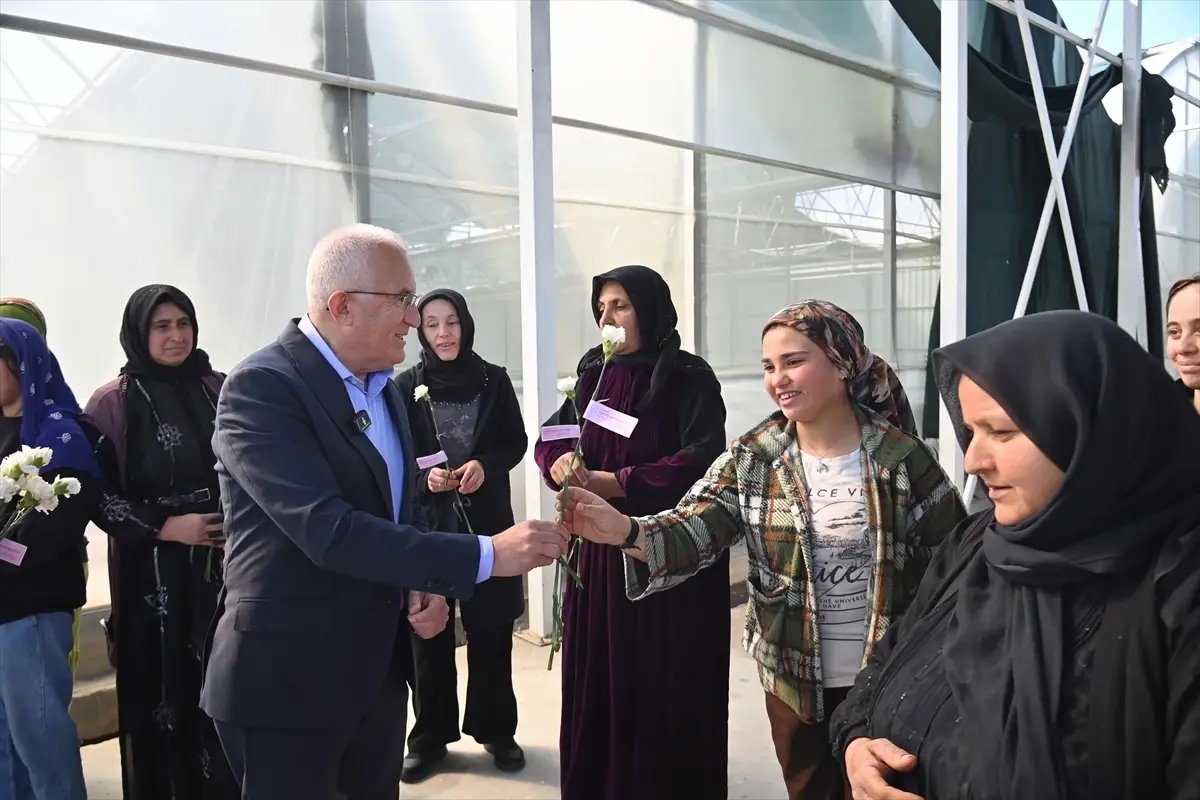 Kumluca\'da Kadınlar Günü Kutlaması