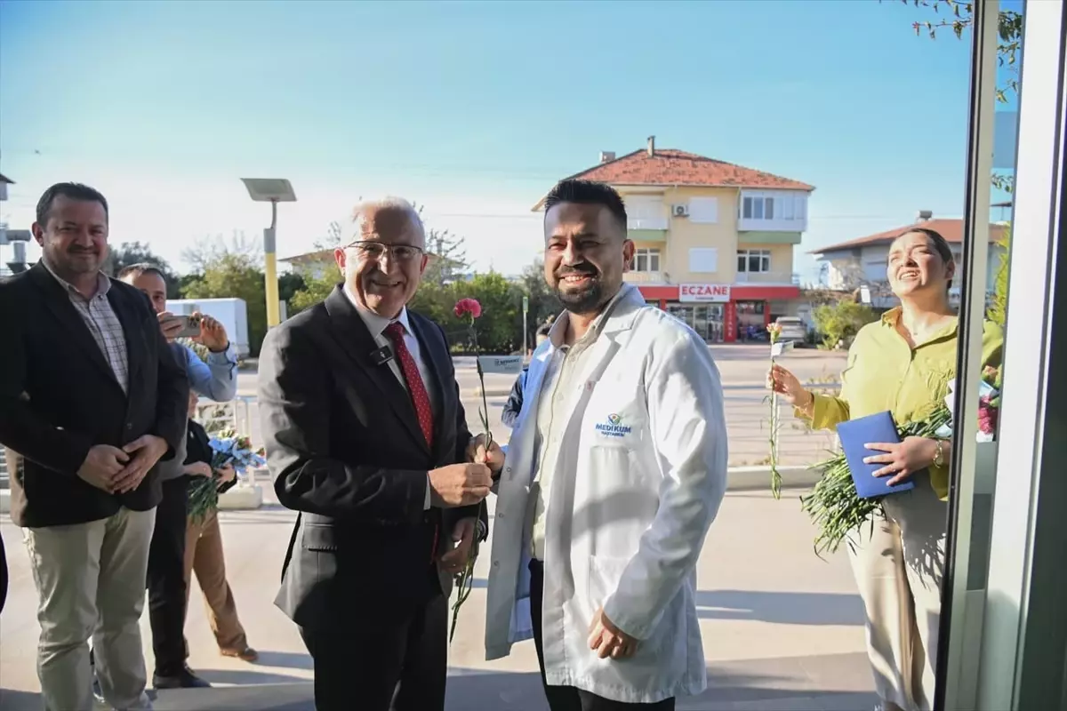 Kumluca\'da Tıp Bayramı Kutlaması