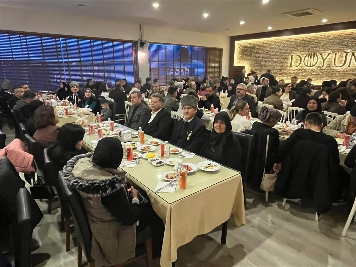 Kumluca\'da şehit ve gazi ailelerine iftar verildi