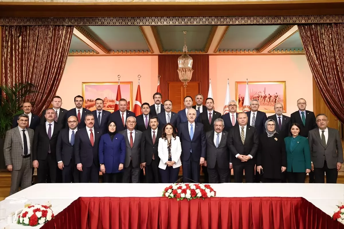 Kurtulmuş İftarında Komisyon Üyeleri Bir Araya Geldi