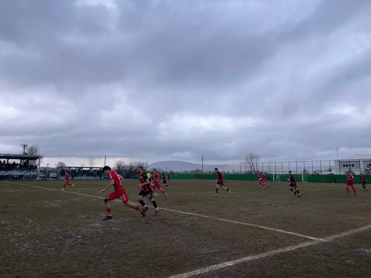 Ladik Belediyespor, Turhalspor\'u Yendi