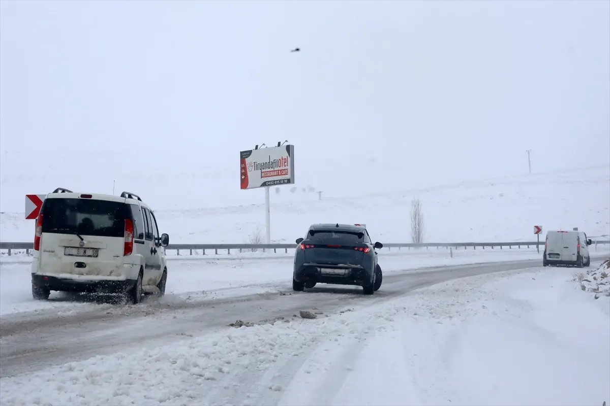 Malatya\'da Kar Yağışı Eğitime Ara Verdi