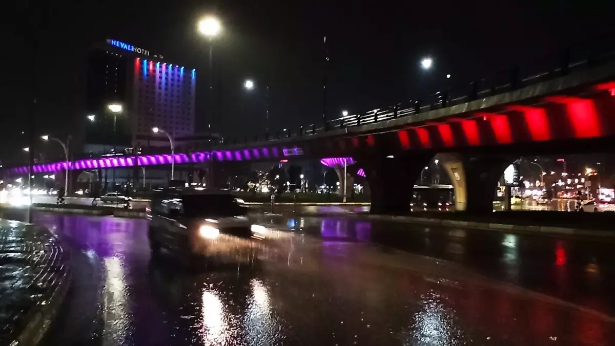 Malatya ve Şanlıurfa\'da Sağanak Yağış