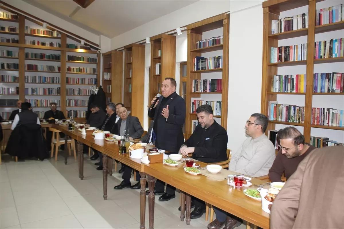 Malazgirt\'te AK Parti İftar Programı