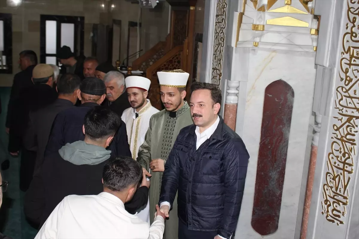 Malazgirt\'te Ramazan Bayramı Namazı Kılındı