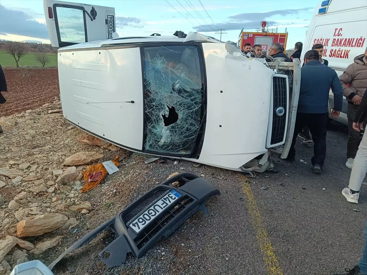 Mardin\'de Trafik Kazası: 6 Yaralı