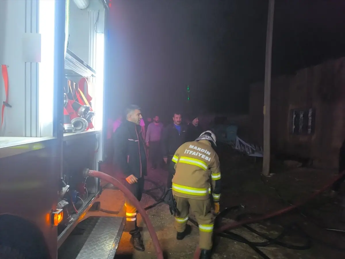 Kızıltepe\'de Ev Yangını