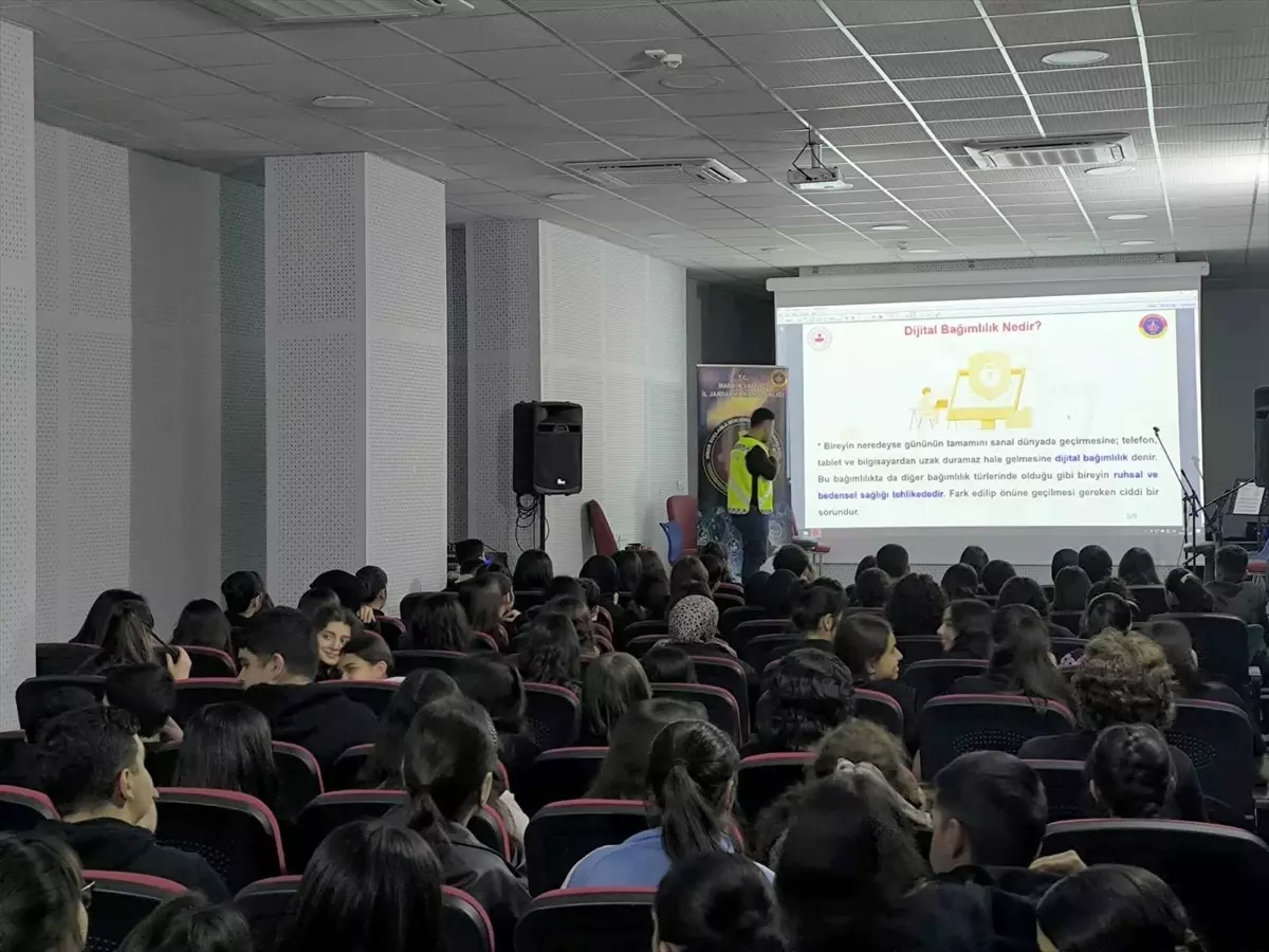 Mardin\'de Siber Farkındalık Eğitimi