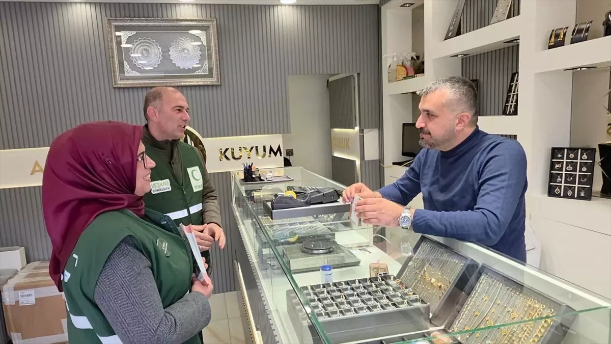 Yeşilay Gönüllüleri Mardin\'de Bilinçlendirme Etkinliği Düzenledi