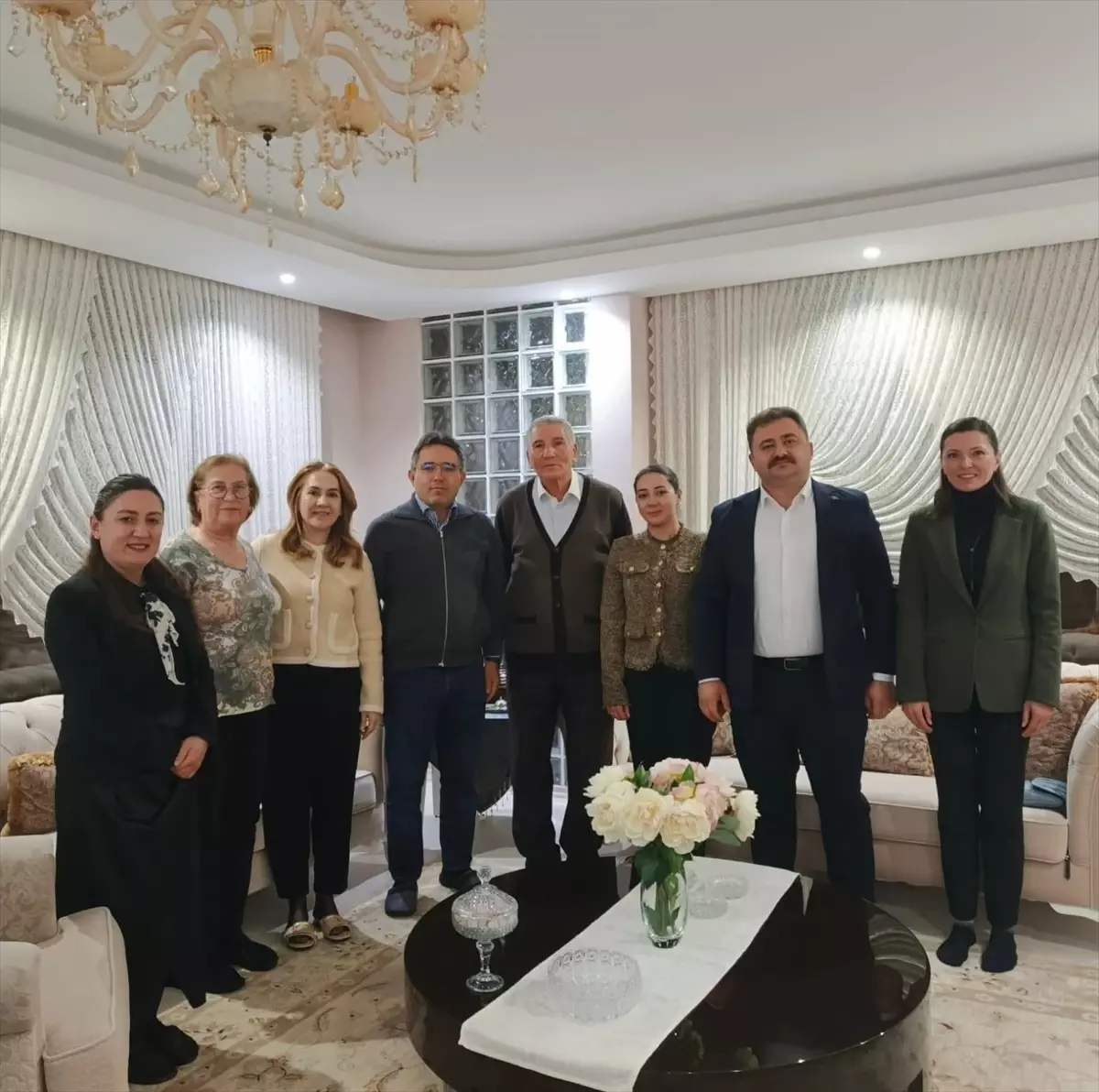 Kaymakam Kaya, İftarını Vatandaşla Açtı