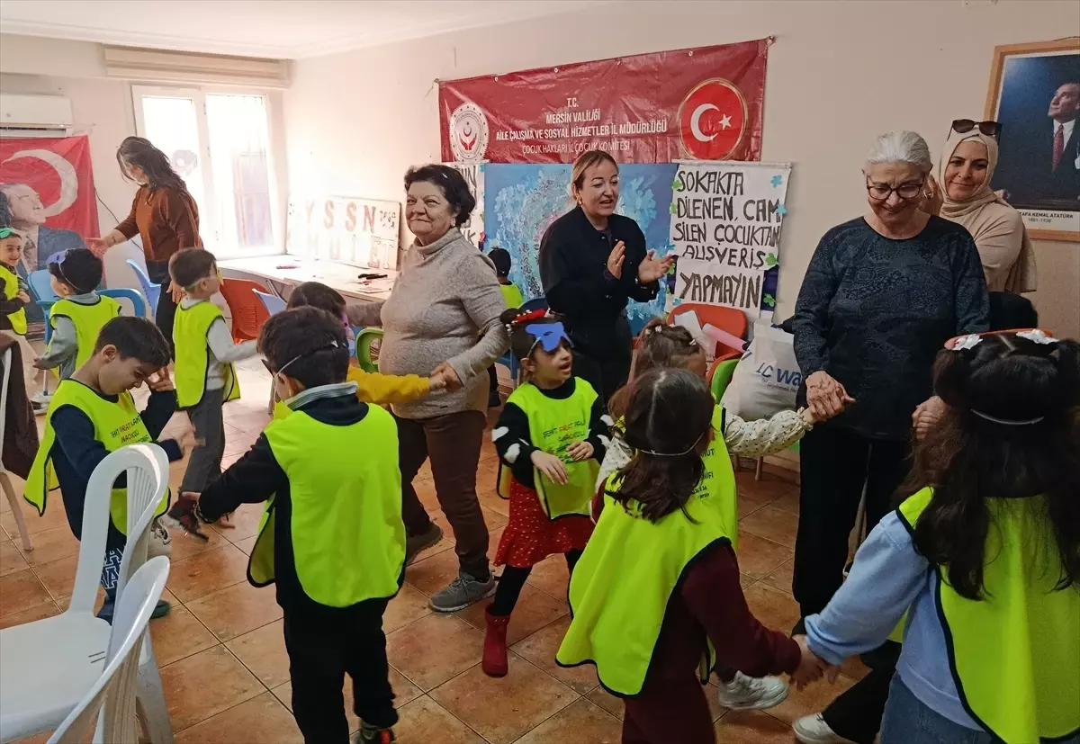 Mersin\'de Yaşlılar ve Çocuklar Buluştu