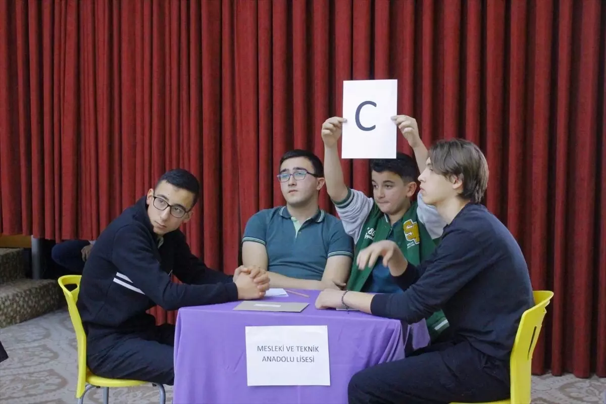 Merzifon\'da "Korkma Gençliğin Ruhu Burada" Liseler Arası Bilgi Yarışması yapıldı