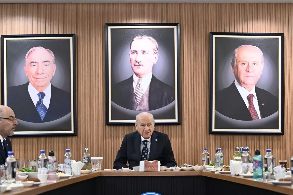 Bahçeli\'den Ramazan Bayramı Ziyareti