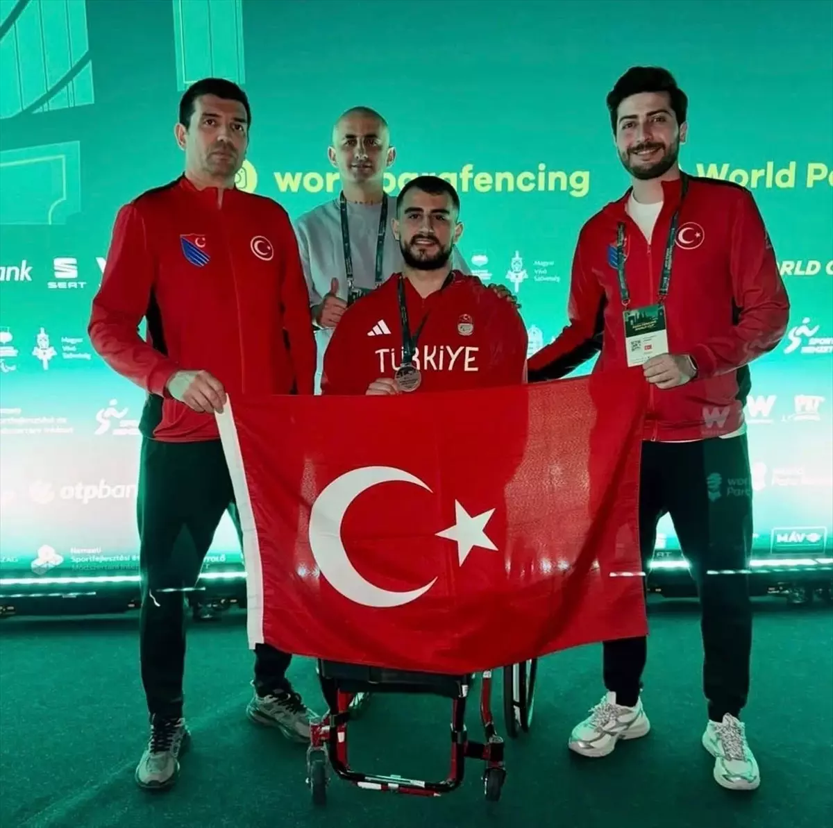 Hakan Akkaya\'nın Gümüş Madalyası