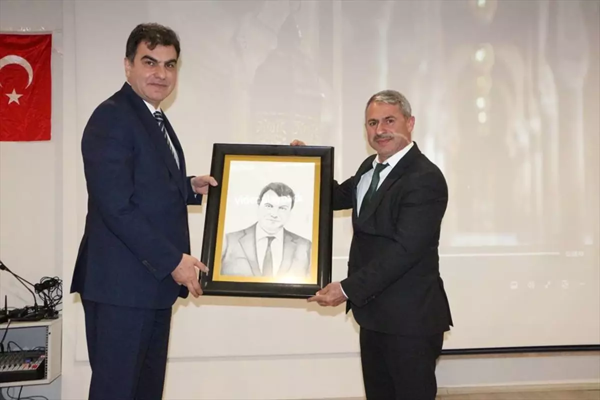 Musa Heybet Yunak\'ta Esnaf Ziyareti Yaptı