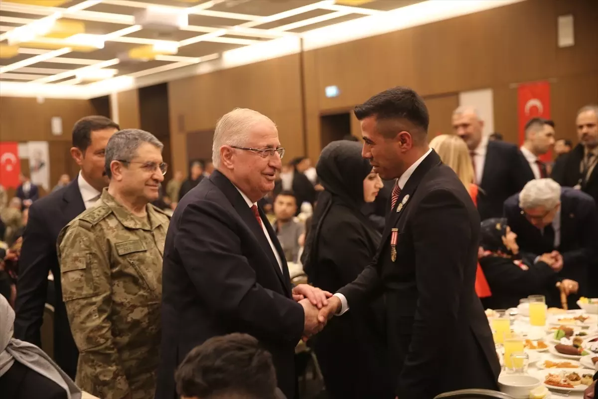 Güler: Türkiye\'nin Hedefi Barış ve Güçlü Birlik