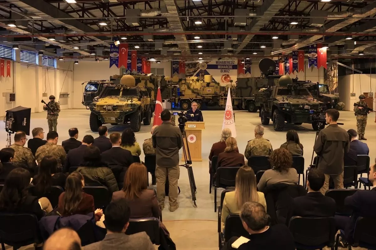 35 PKK\'lı Terörist Teslim Oldu