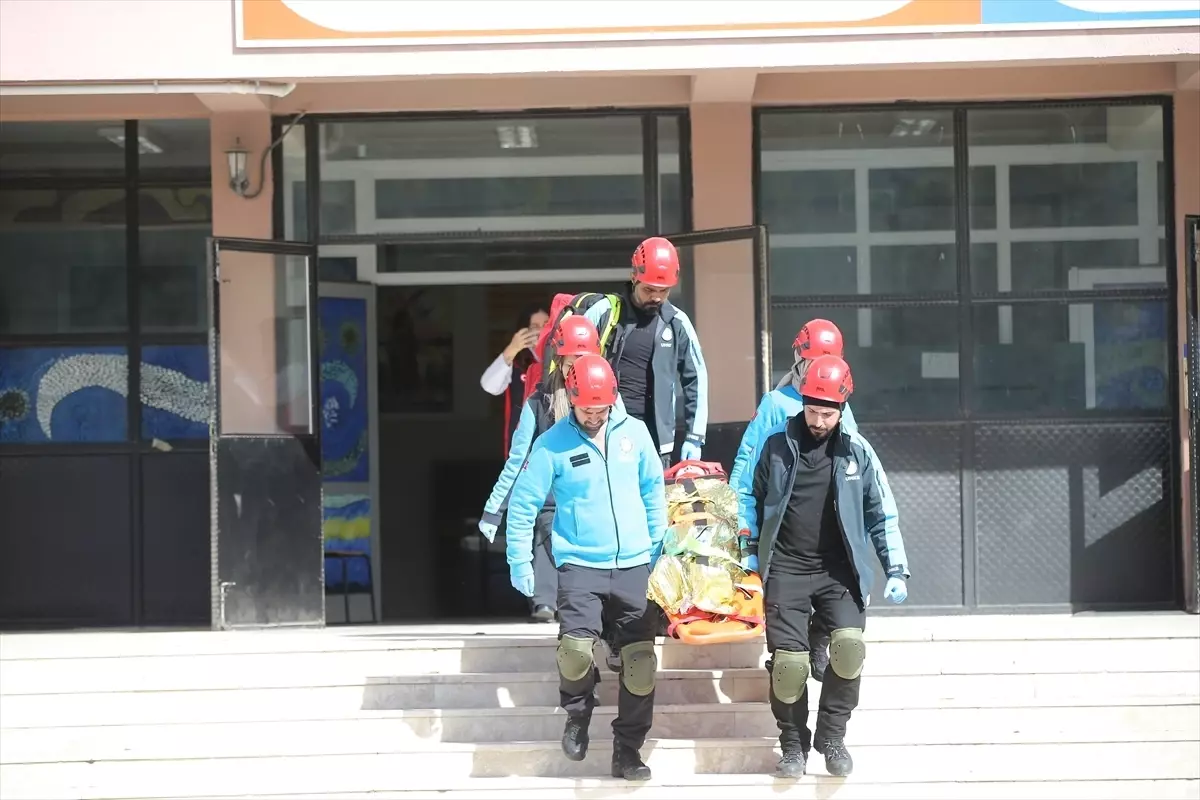 Menteşe\'de Deprem Tatbikatı Gerçekleştirildi