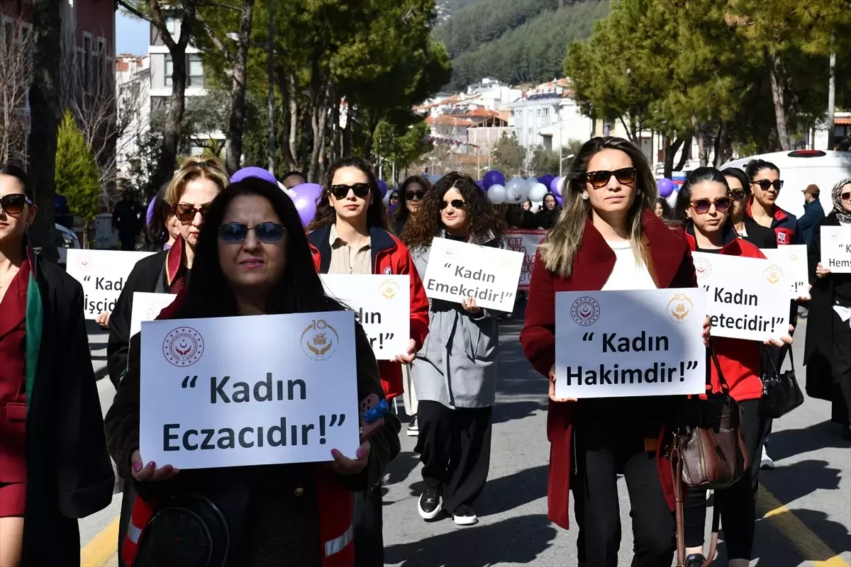 Muğla\'da Kadınlar Günü Yürüyüşü