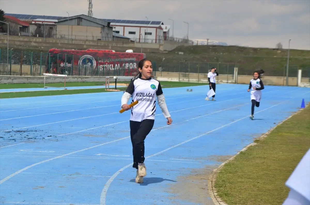 Muş\'ta Okul Sporları Yarışmaları Yapıldı