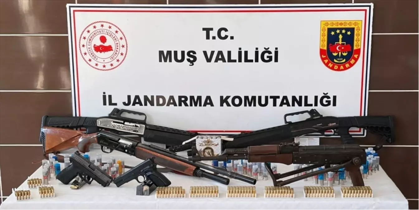 Muş\'ta Silah Operasyonu: 6 Gözaltı