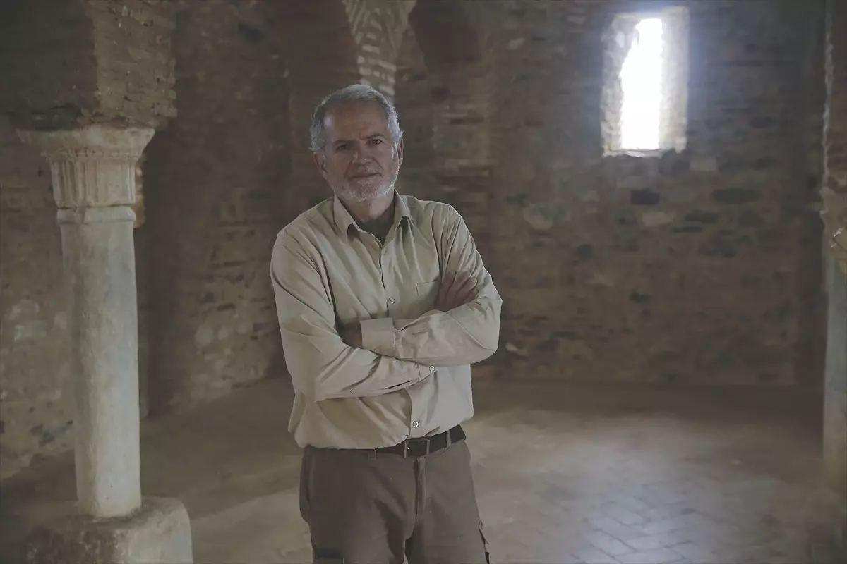 İspanyol Öğretmenden Mekke\'ye Atla Hac Yolculuğu