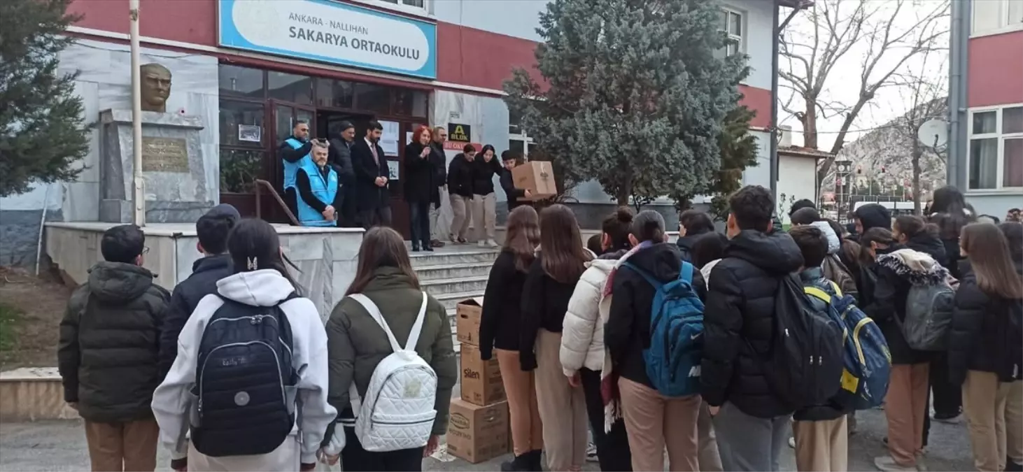 Nallıhanlı Öğrencilerden Ramazan Yardımı