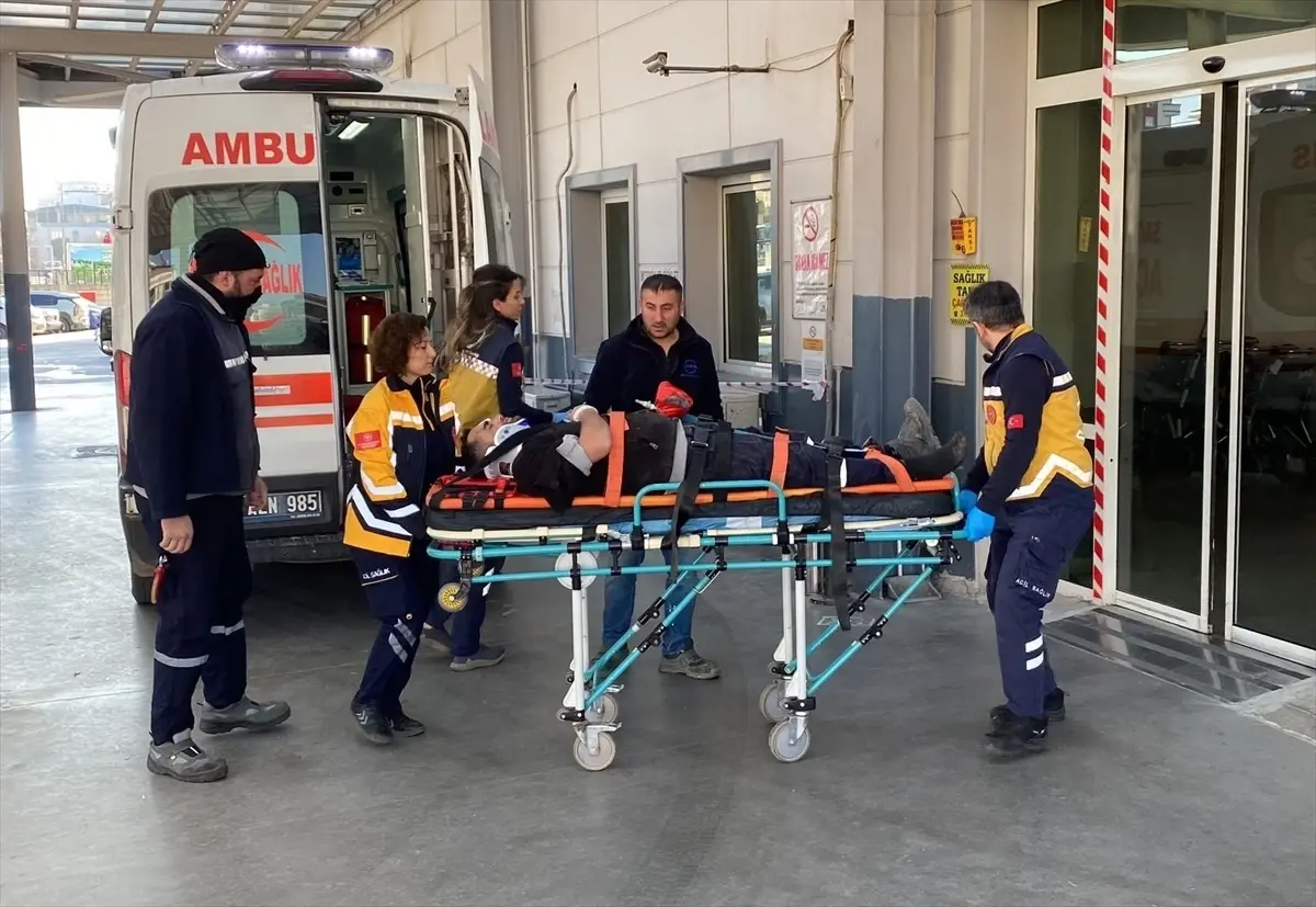 Nazilli\'de İşçi Çatıdan Düştü