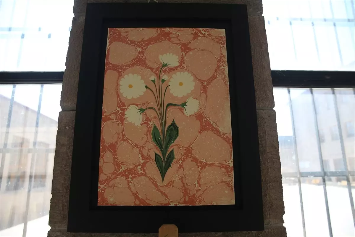 Niğde\'de Ebru ve Tezhip Sergisi Açıldı