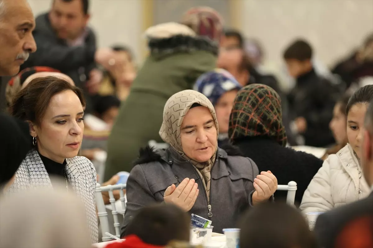 Niğde Belediyesi\'nden İftar Programı