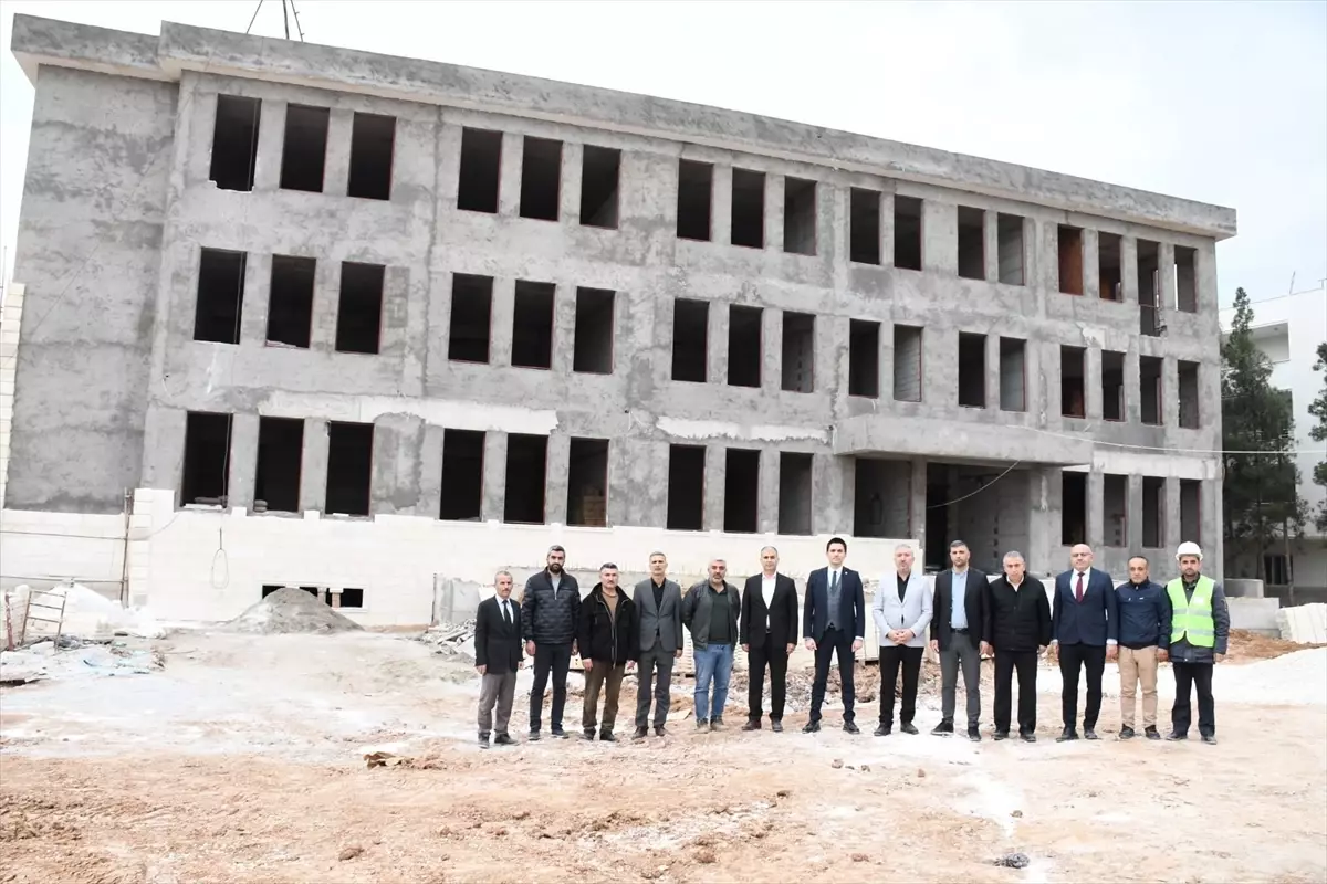 Nusaybin\'de Yeni Okul İnşaatı İncelendi