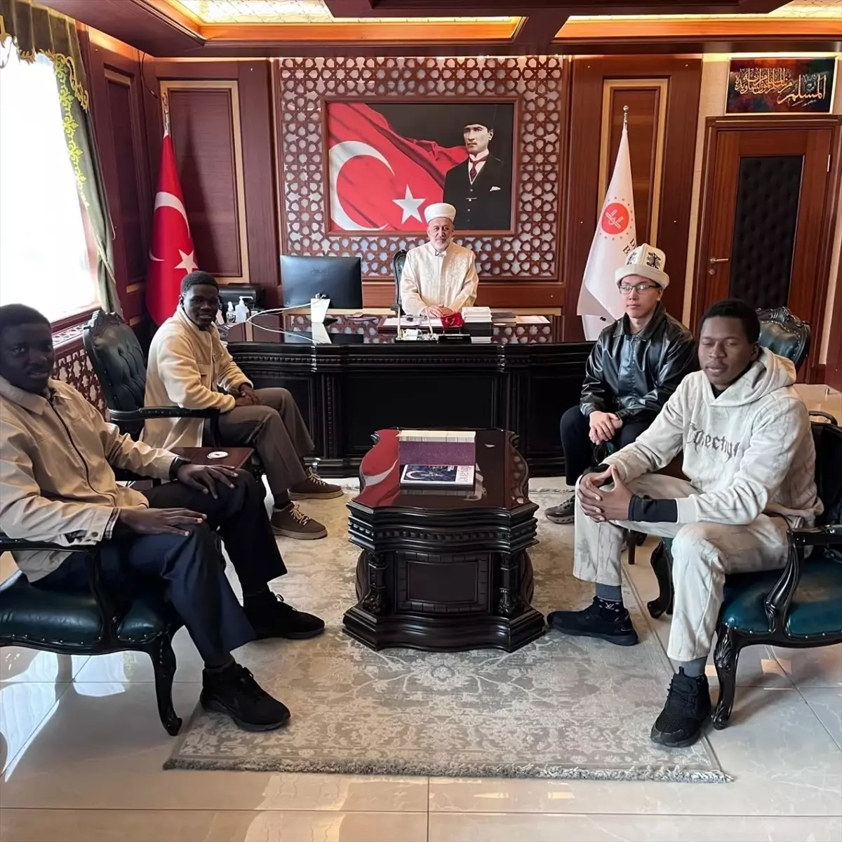 Kırgız Öğrenci Müslüman Oldu