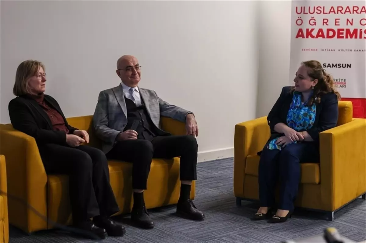 OMÜ\'de Kadınlar ve Siyasal Temsil Söyleşisi